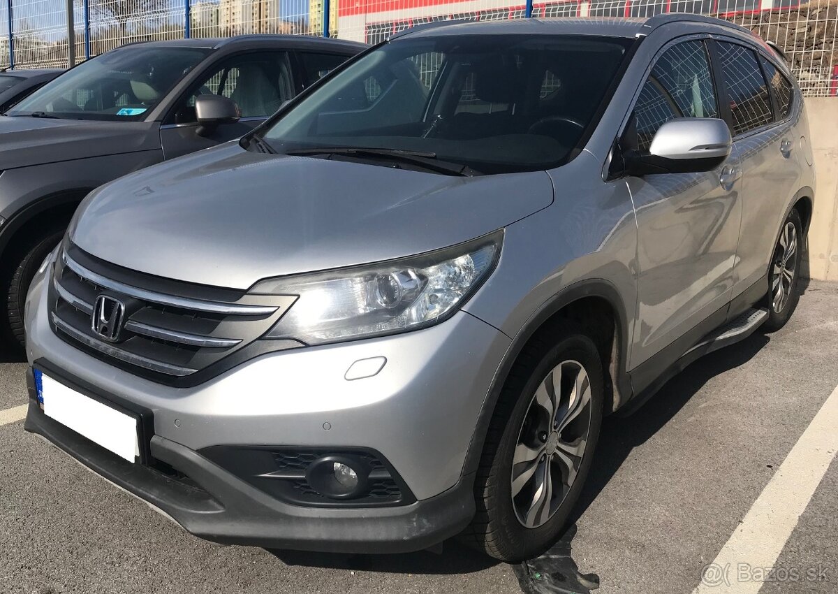 KUPIM PREDNU kapotu Honda CRV CR-V rok 2017, AJ POSKODENU