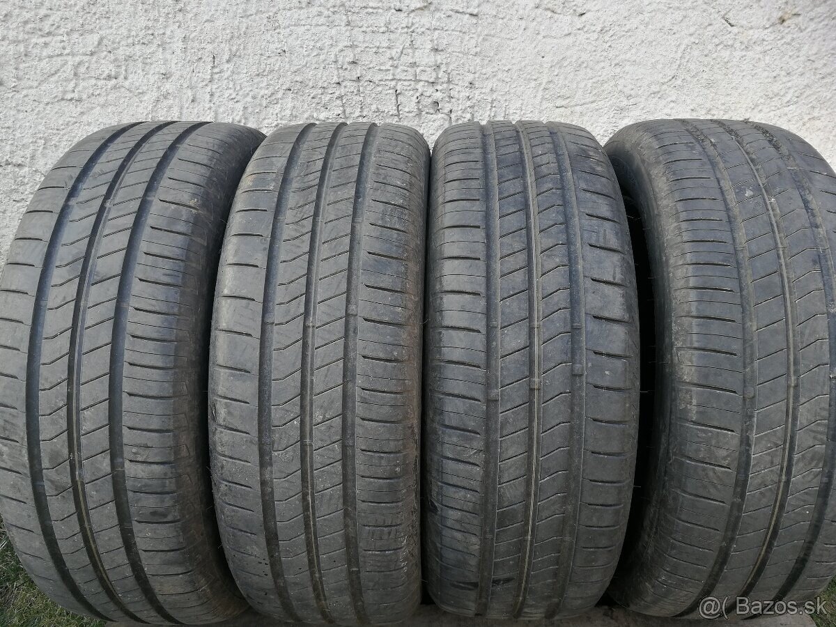 215/55 R18