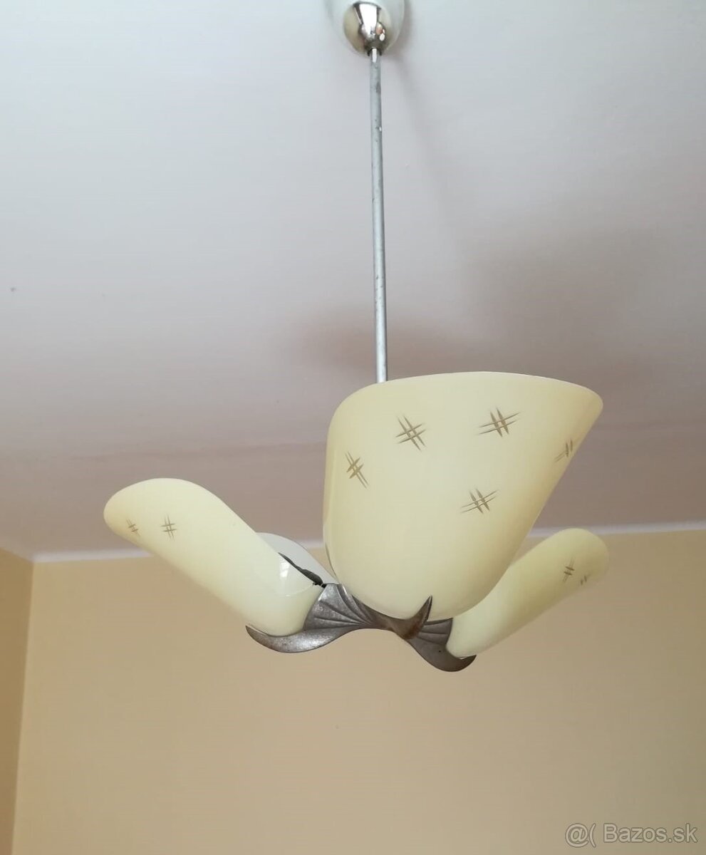 Lampa na strop retro