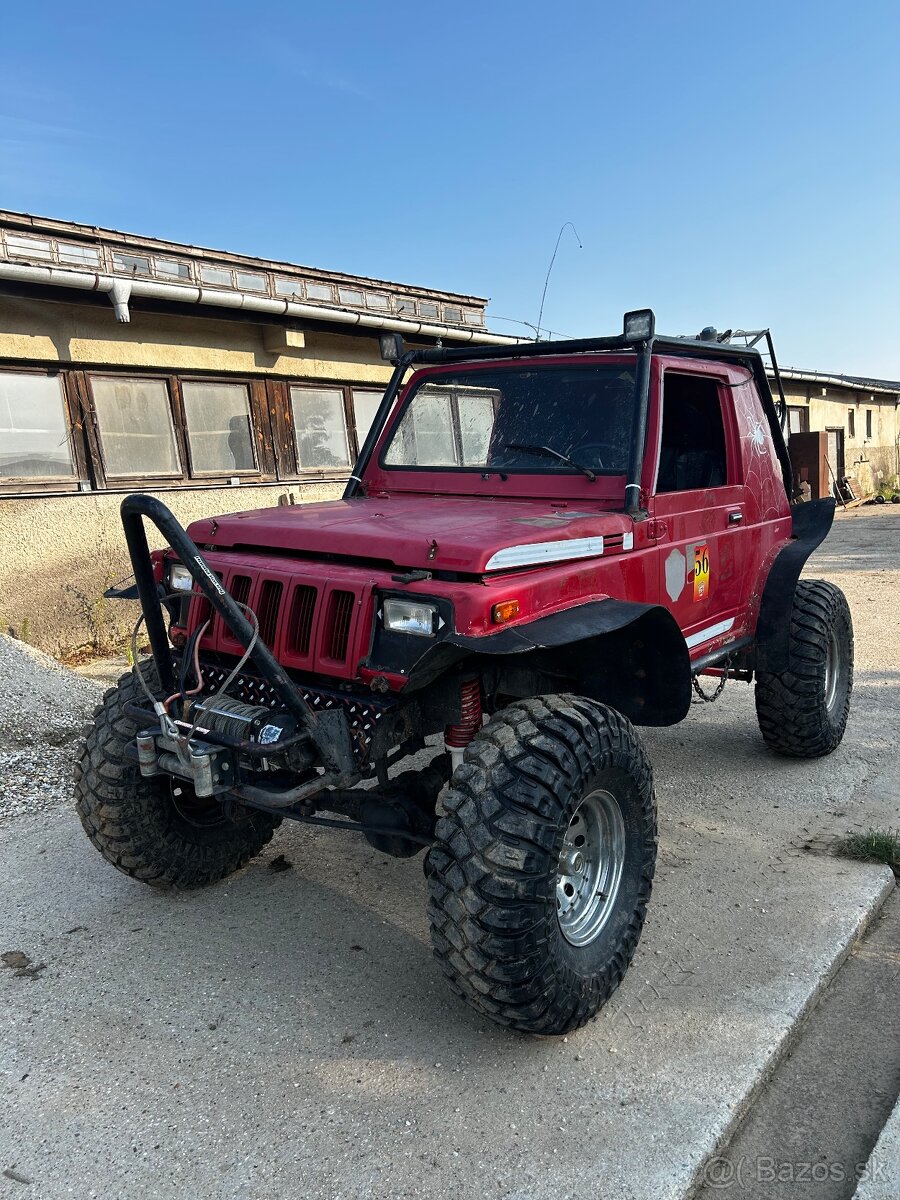 Suzuki Samurai - offroad špeciál, Mitsubishi 2.5