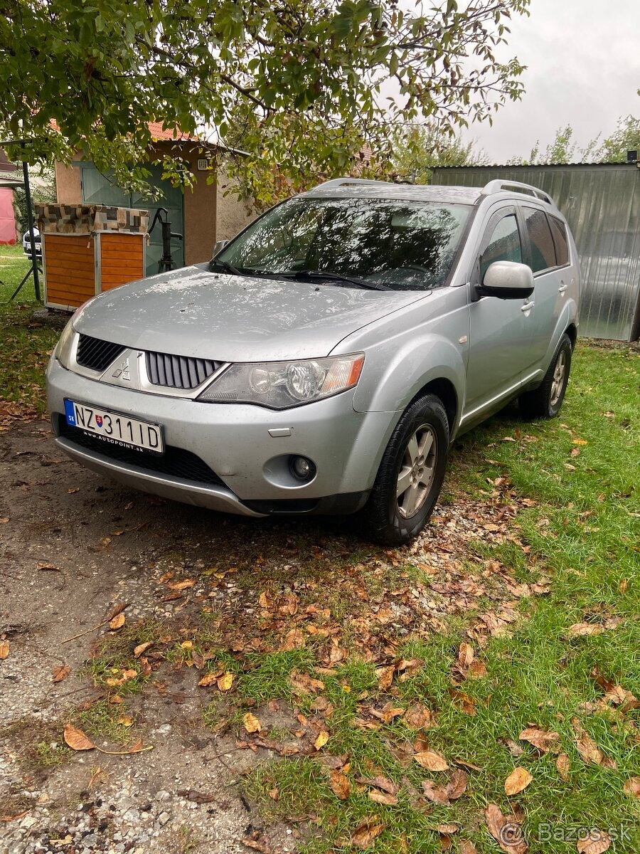 Mitsubishi Outlander 2.2 diesel 7 miest