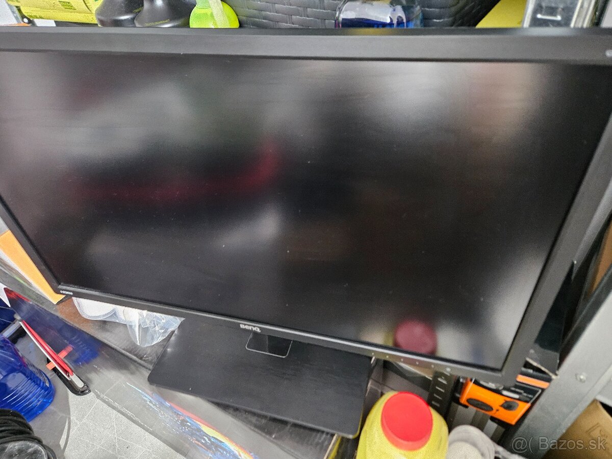 Benq 28" 71,1cm minimalne pouzivany