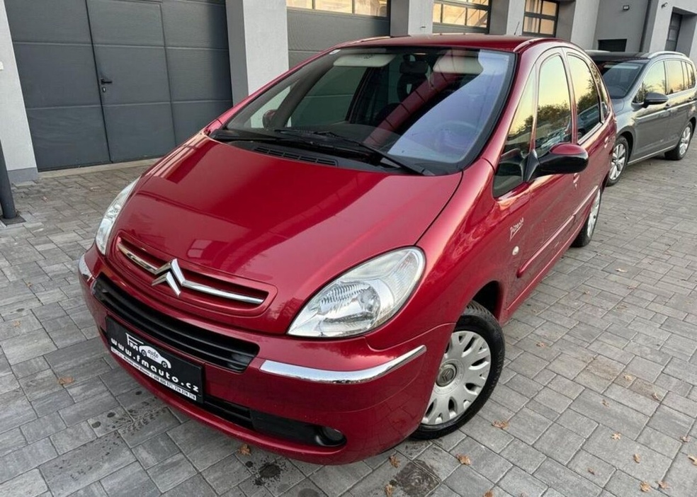 Citroën Xsara Picasso 1.6 Tažné,klima benzín manuál 70 kw