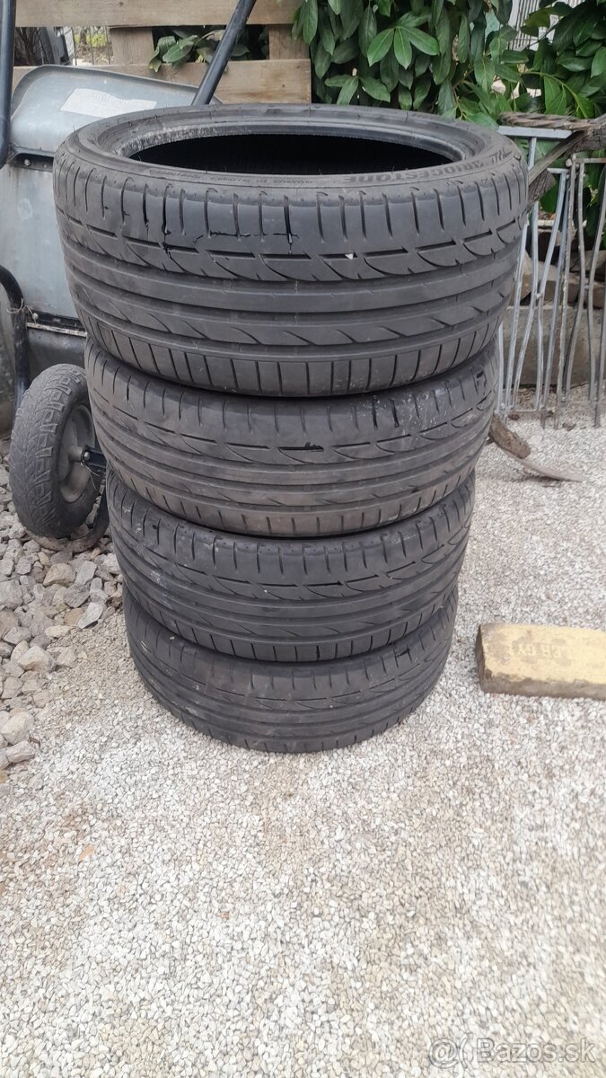 245/40R18 97Y Bridgestone-4kusy za 80eur