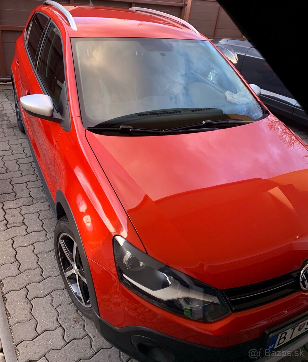 Predám Volkswagen CROSS Polo 1.2 TSI