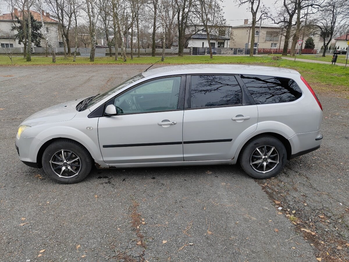 Ford Focus 1.6tdci 66kw Spotreba 3,7l Možné splátky