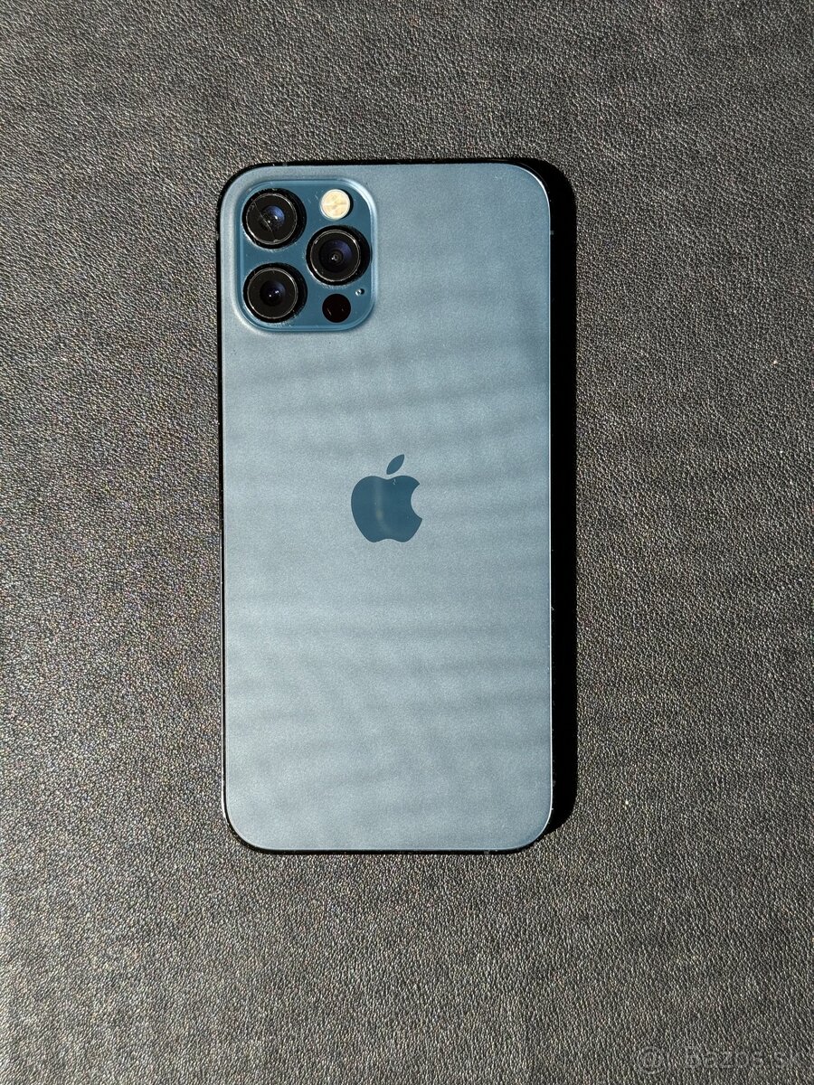 iPhone 12 Pro 256gb Modrý + káble a obaly