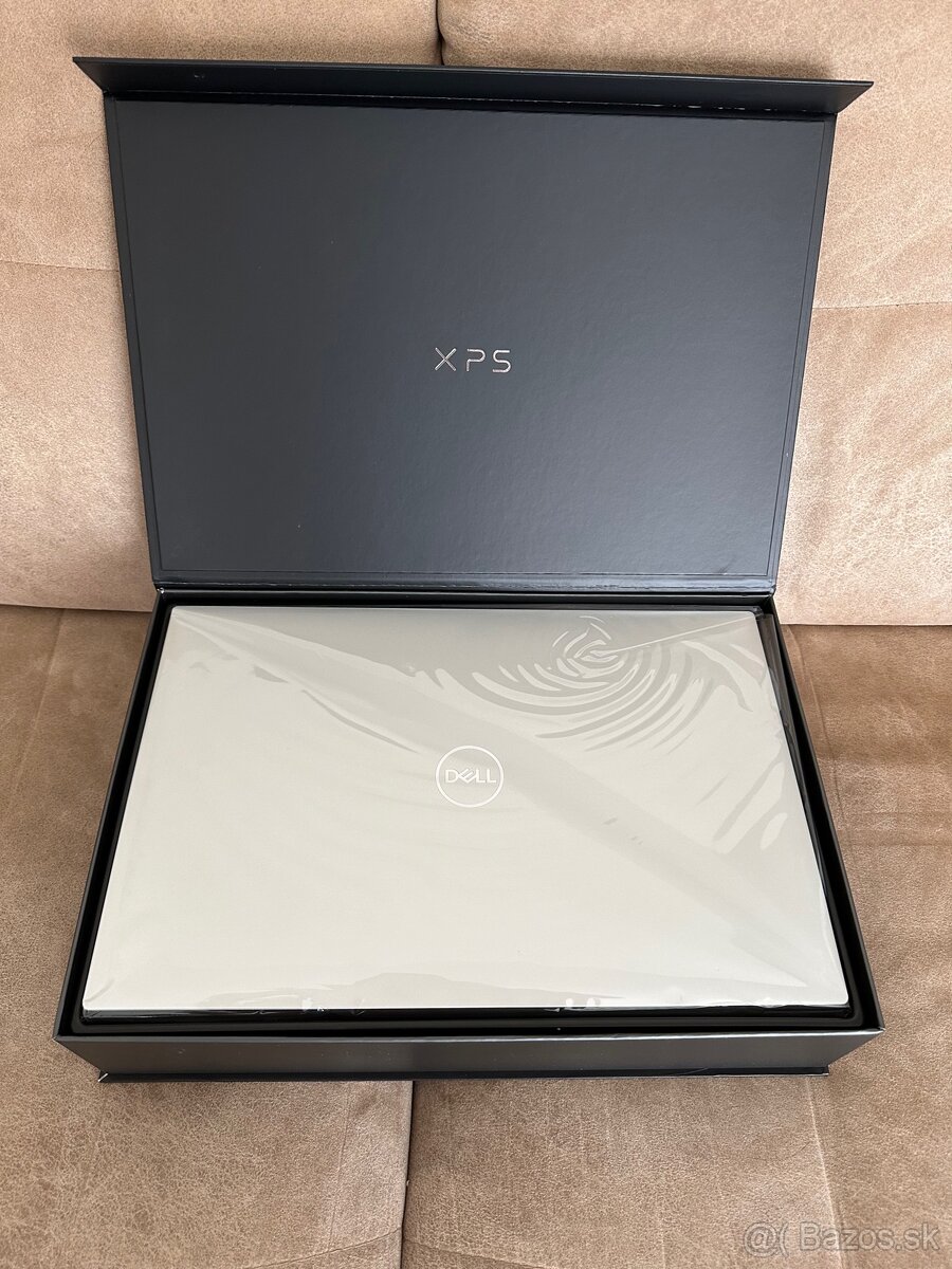 Dell XPS 17 (9720) Touch