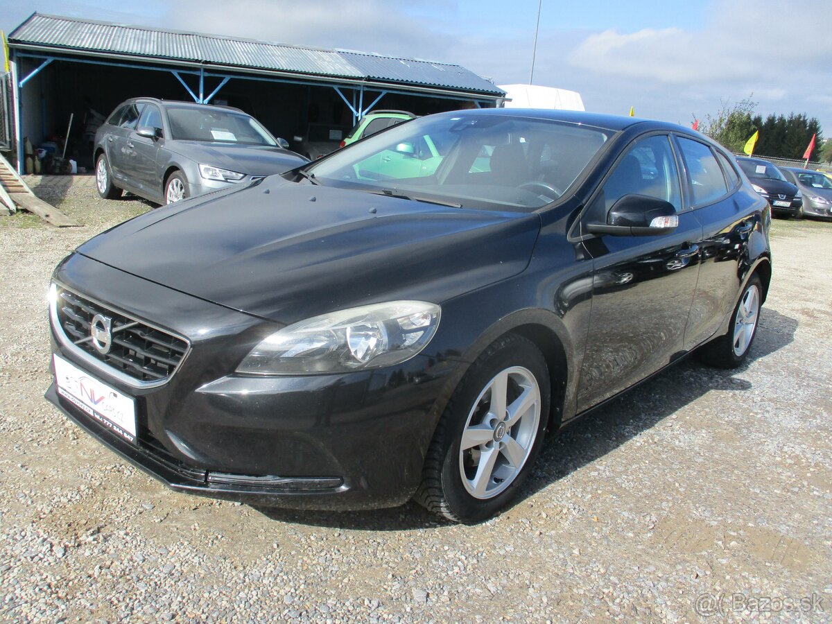 VOLVO V40 1,6D2 84kw Kinetic Momentum 1maj. 2014