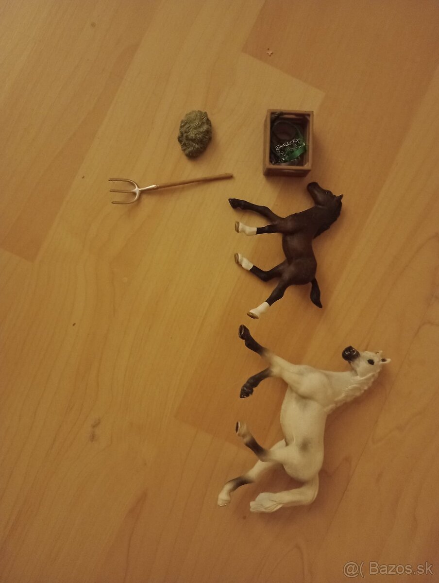 Schleich stajna