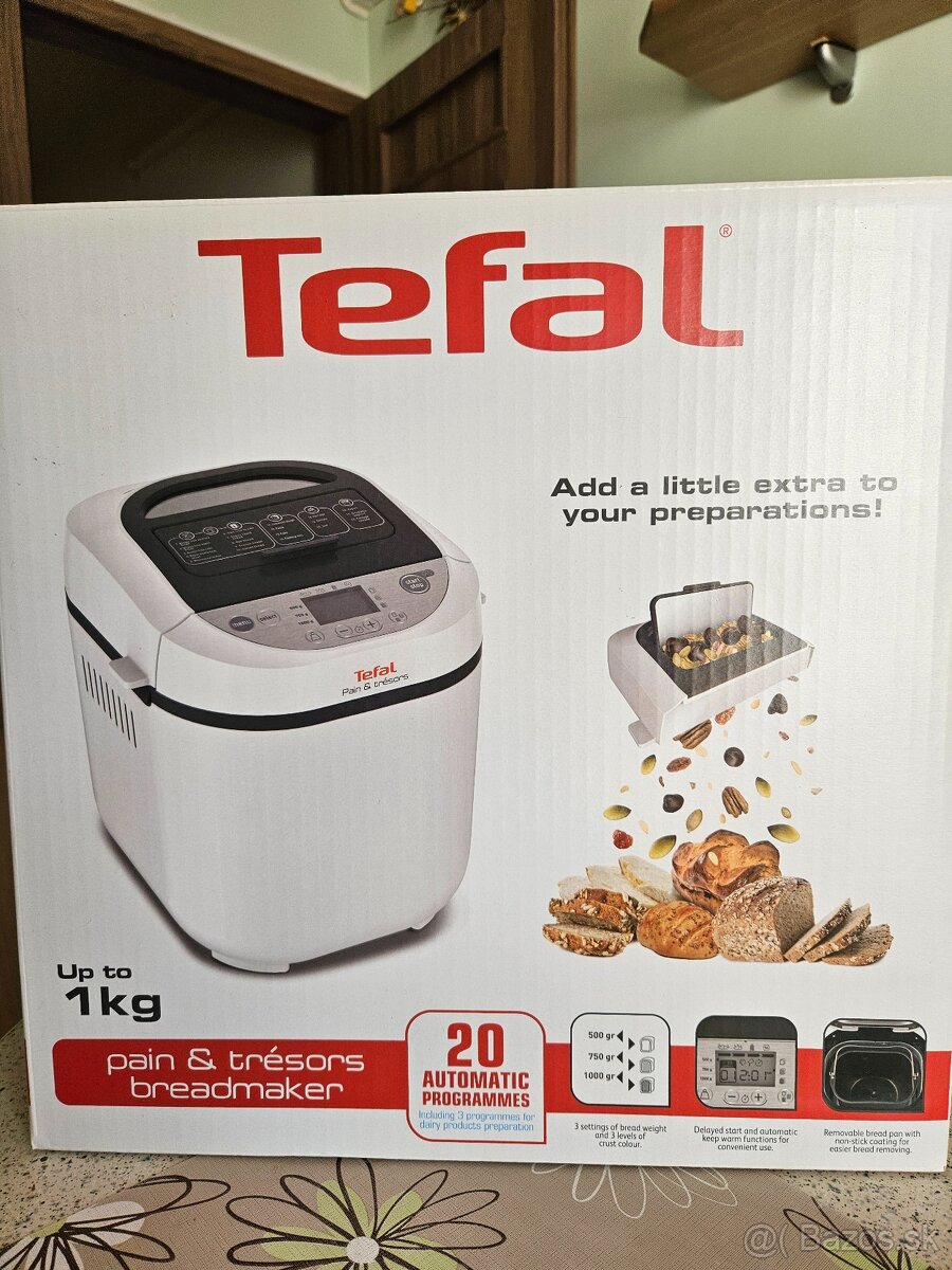 Domáca pekárnička TEFAL PF 250135