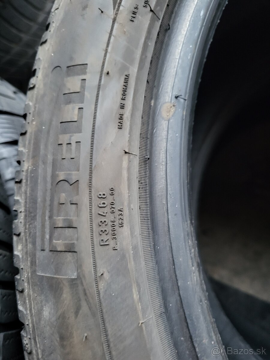 275/40r20