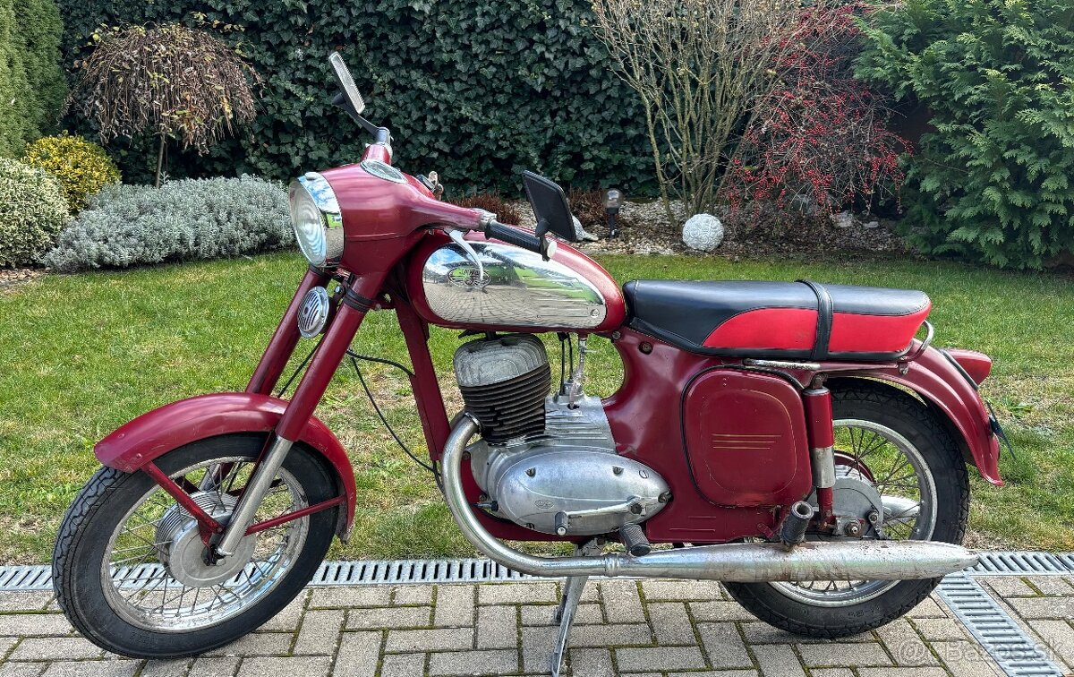 Jawa 250 559 Panelka