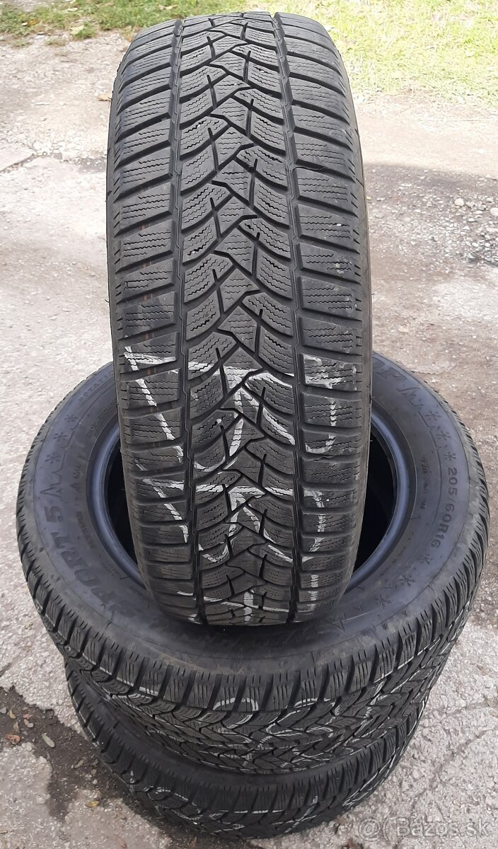 4 ks zimné pneu Dunlop WinterSport5 205/60R16