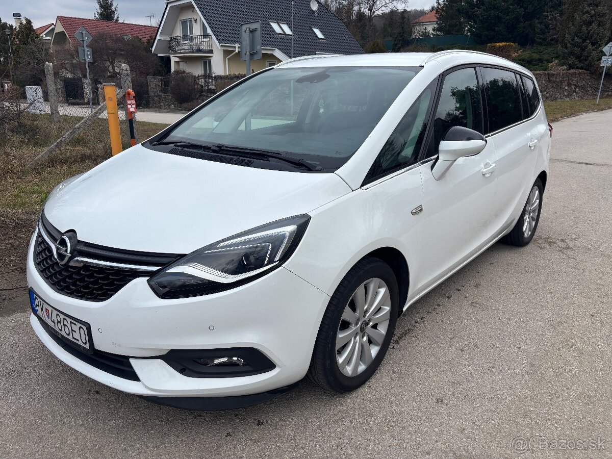 Opel Zafira 1,4 Turbo benzin automat 7miest. Prvý majiteľ