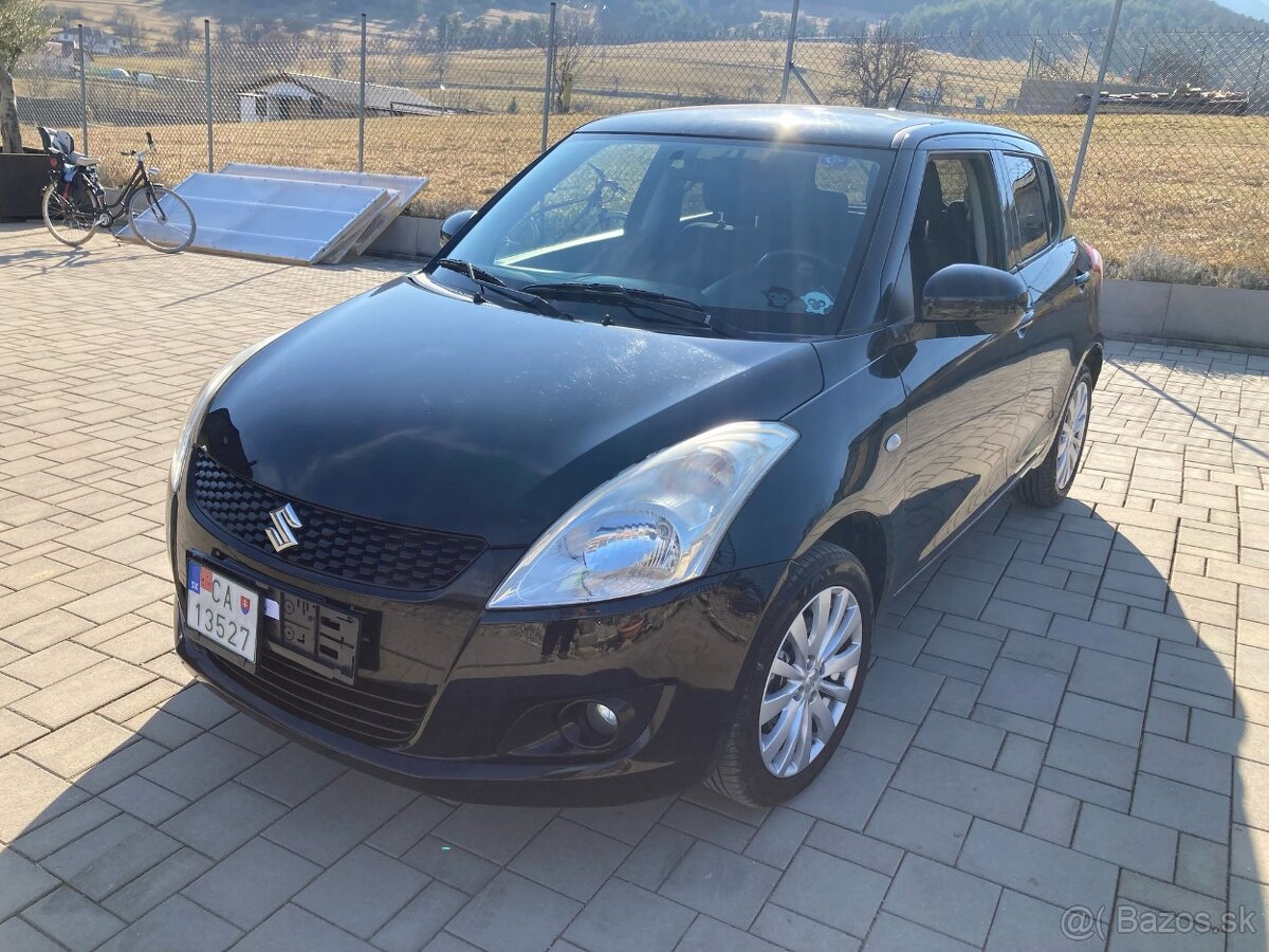 SUZUKI SWIFT 1.2 BENZÍN 4X4 NAJ 136000 KM