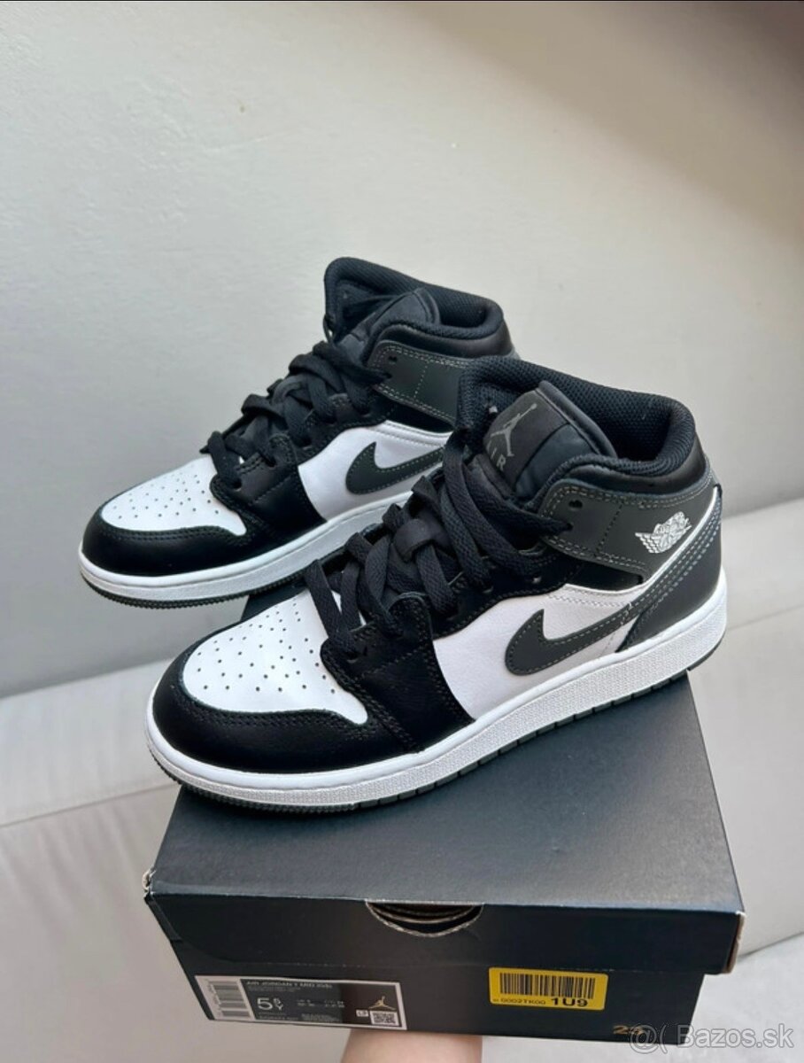 AIR JORDAN 1 MID (GS) - NIKE