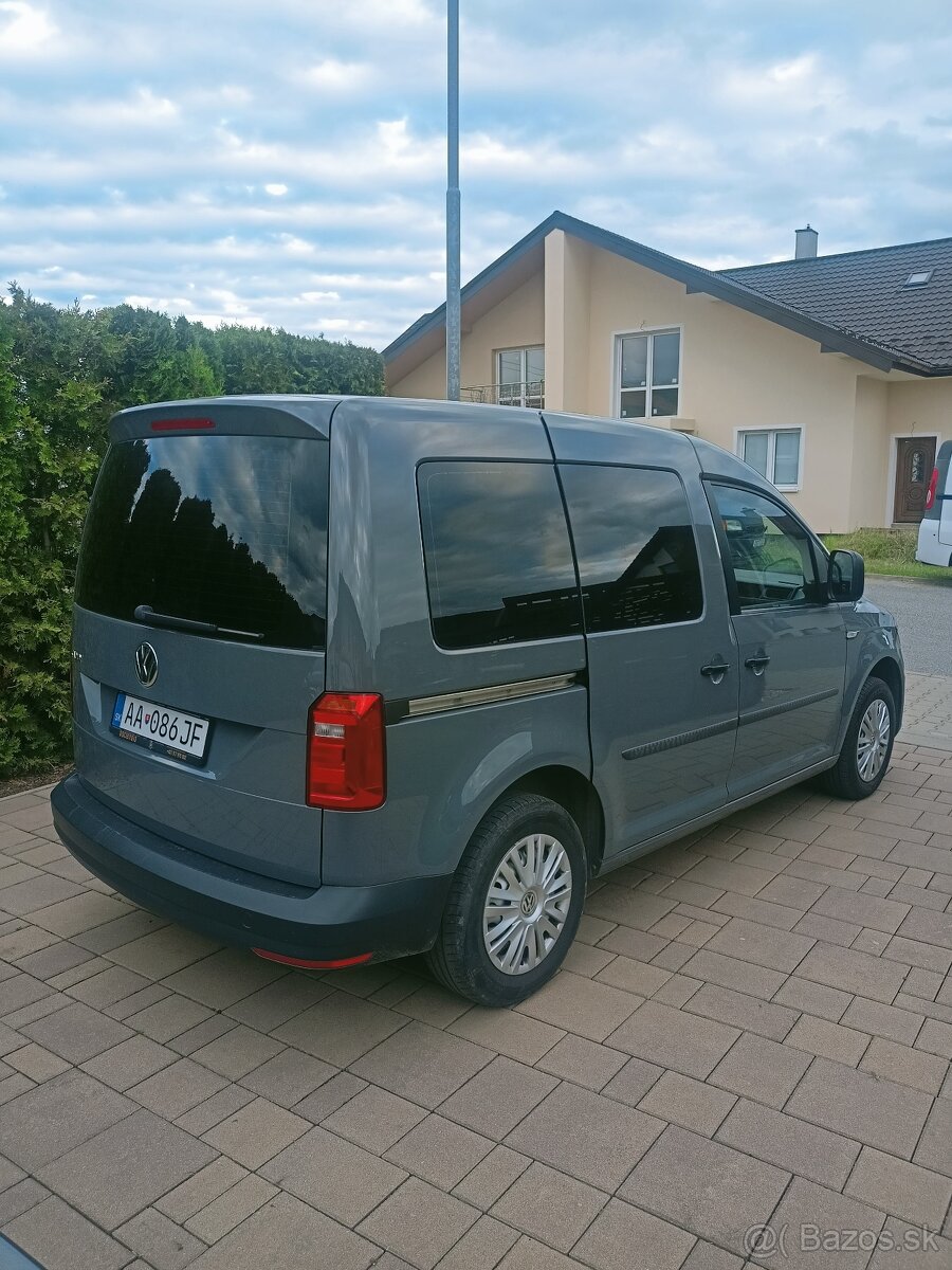 VW Caddy 2.0TDI 5 miestne