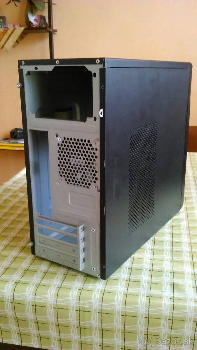 sada Battletron, SSD, mys a skrinka PC