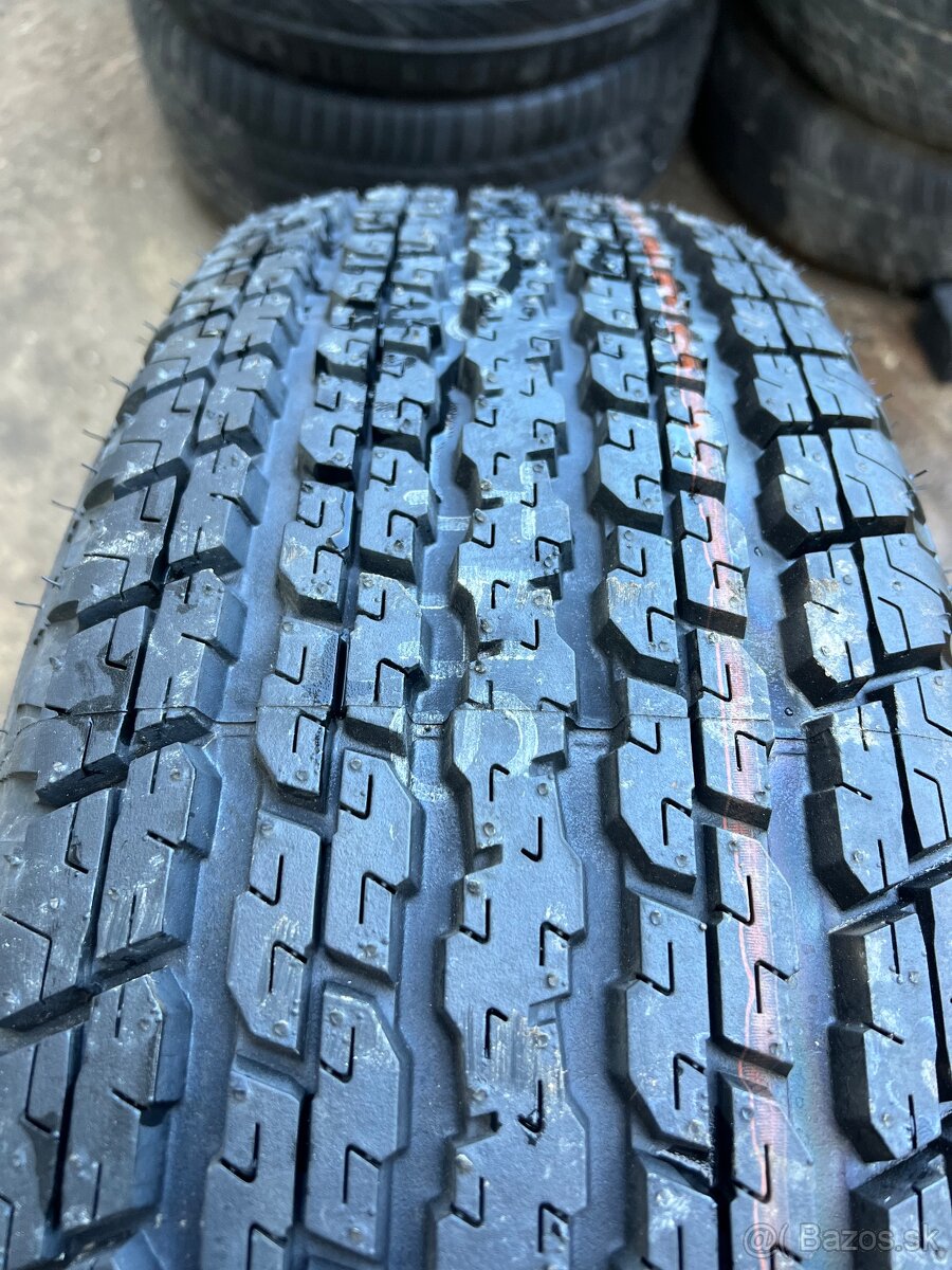 Nejazdena Pneu 255/70 R18