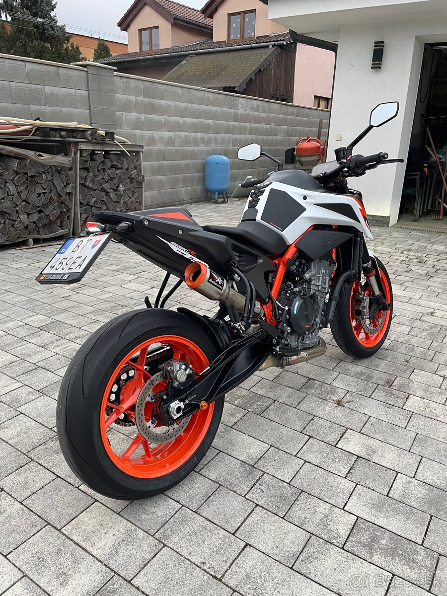 KTM DUKE 890R