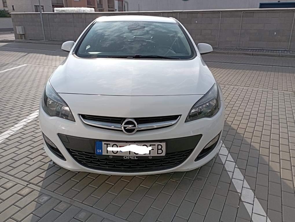 Predám Opel Astra J 88kw