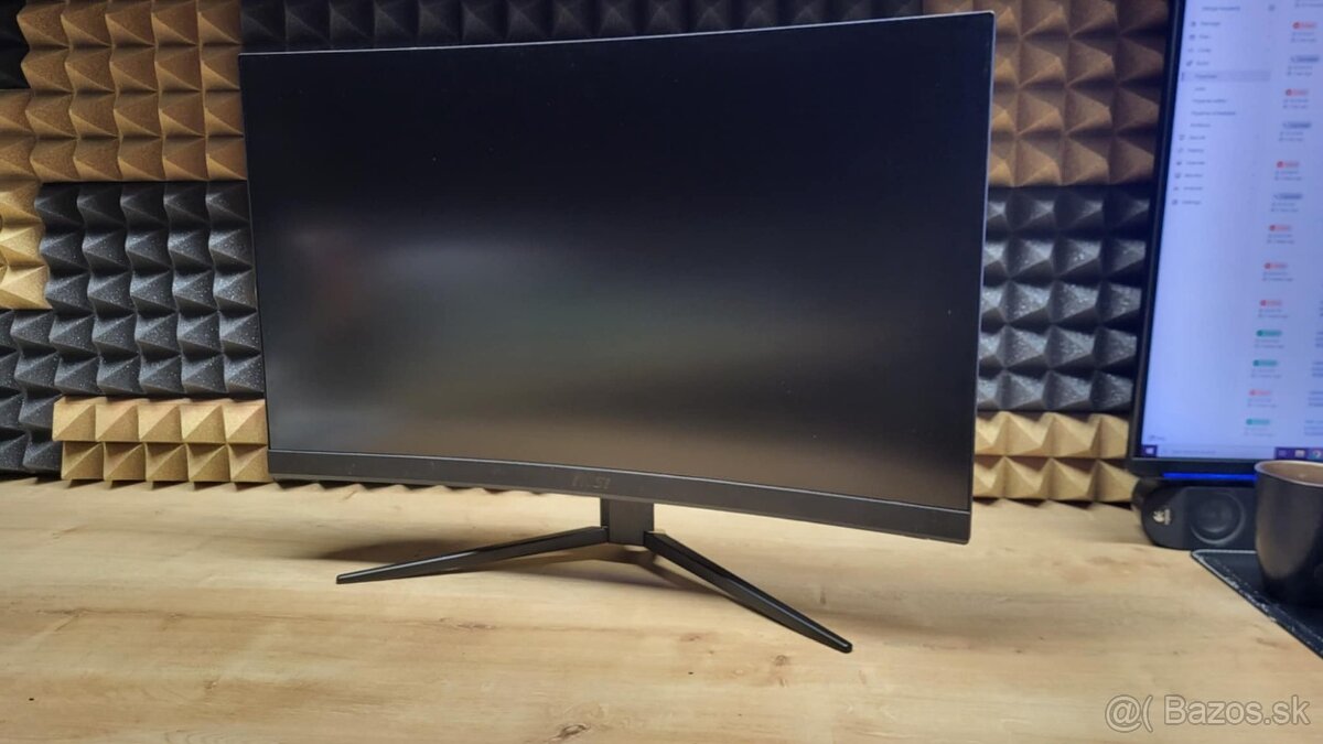 Herný monitor 27" MSI G27CQ4 E2