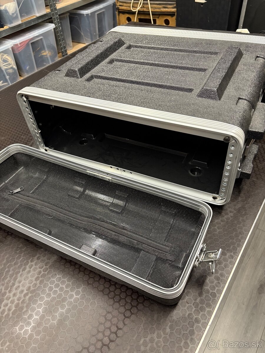 Predám Rack Kufor Case