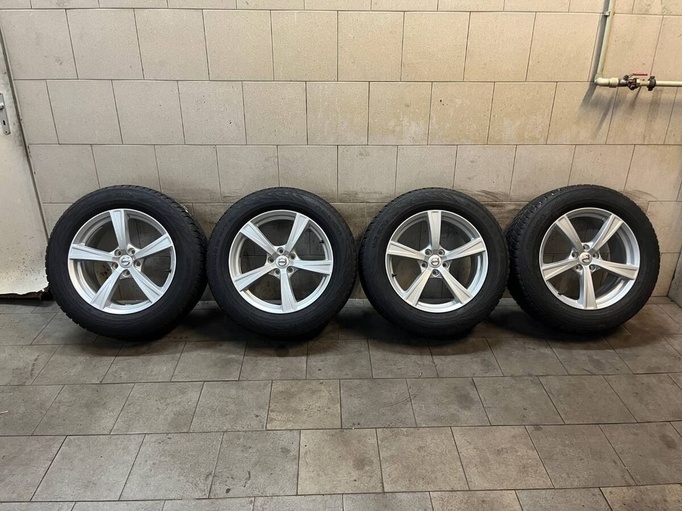 Volvo XC90 II 2014- sada orig. kol 235/60R18