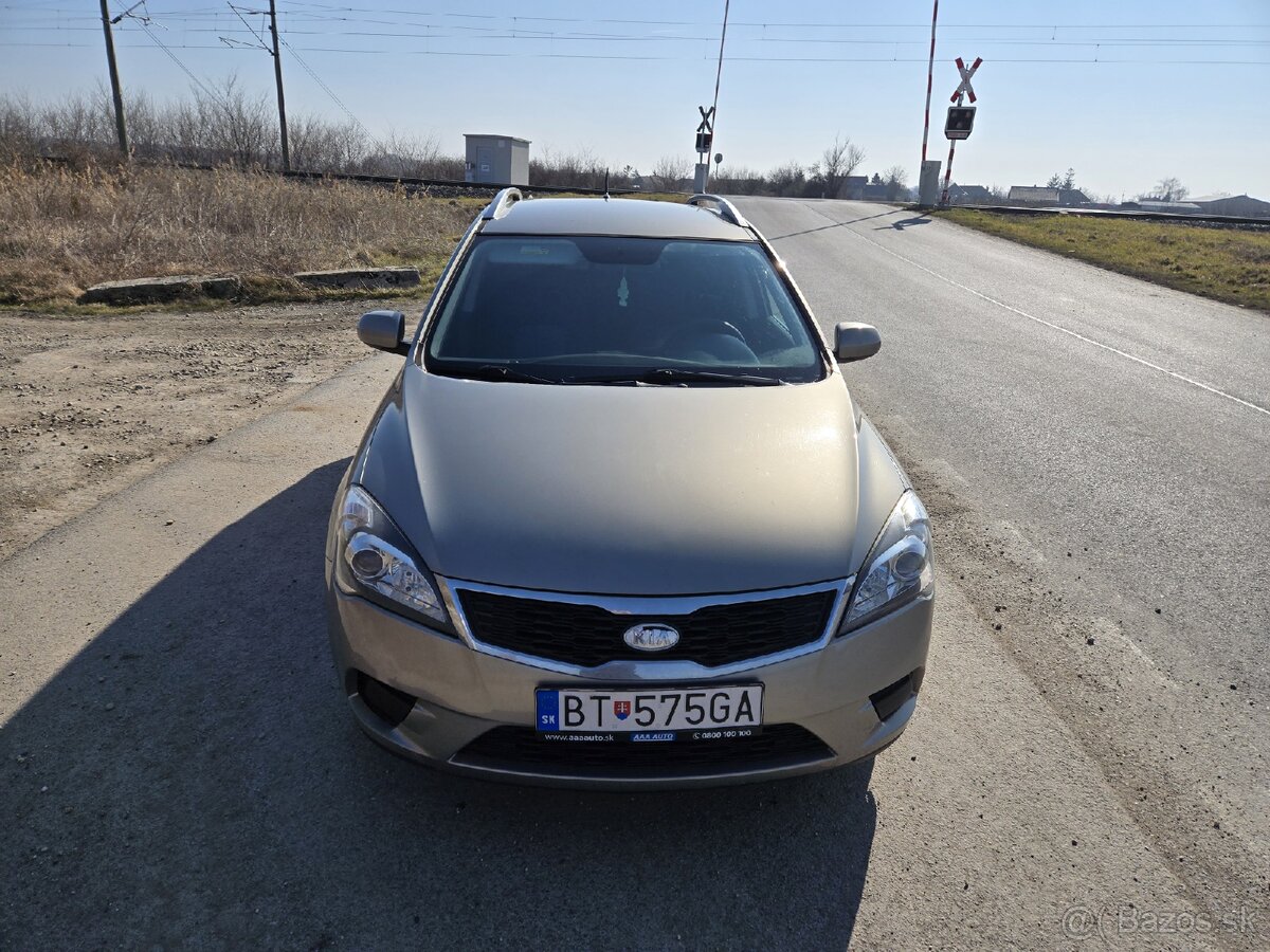 Kia ceed 1.6 benzín