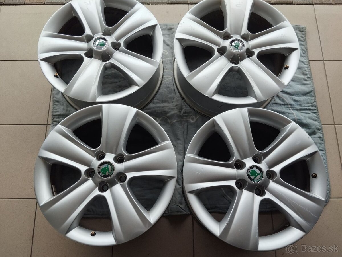 SADA ALU DISKOV 5X112 7.0JX17 H2 ET45 SKODA ORIGINAL