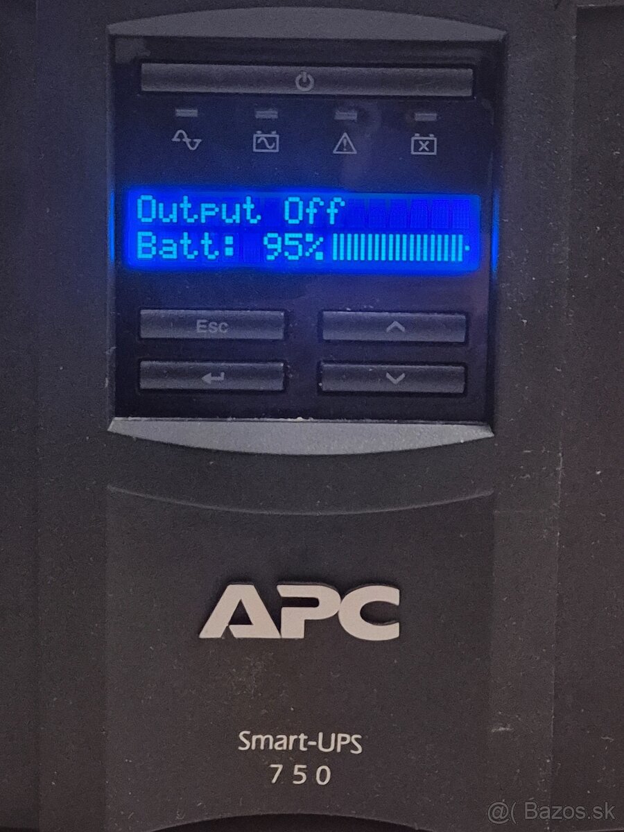 APC Smart-UPS 750 VA LCD 230 V so SmartConnect