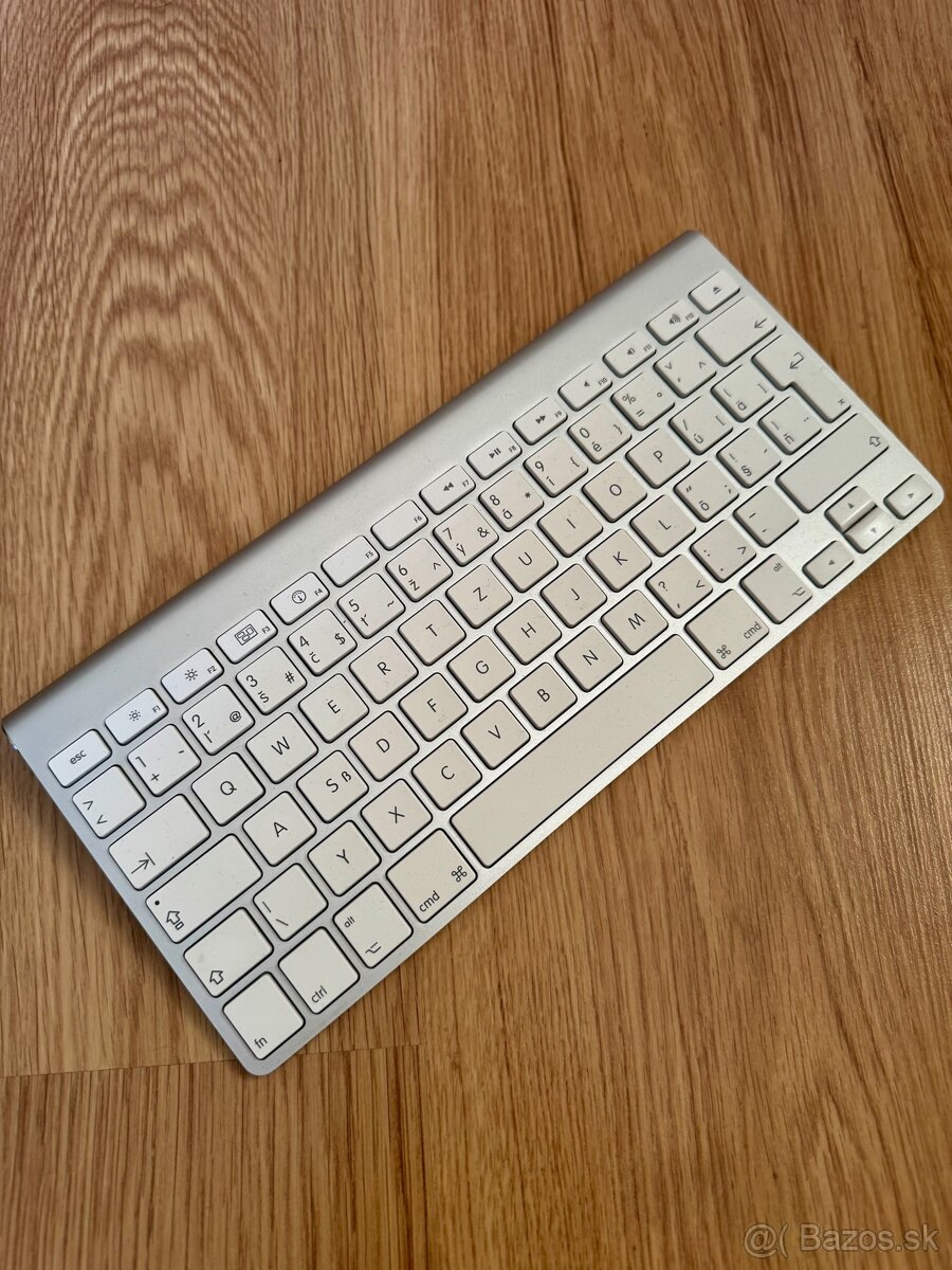 Apple Bluetooth Wireless Keyboard Slovenský layout