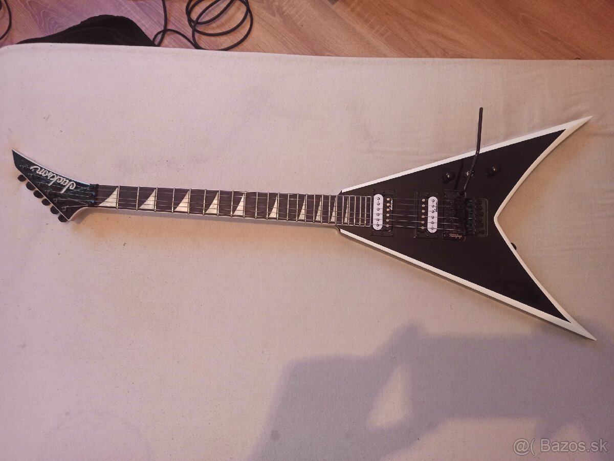 Jackson JS32 King V Elektrická gitara
