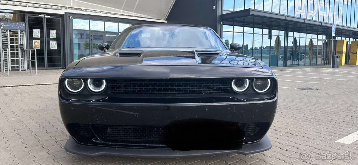 Dodge Challenger 5.7 HEMI