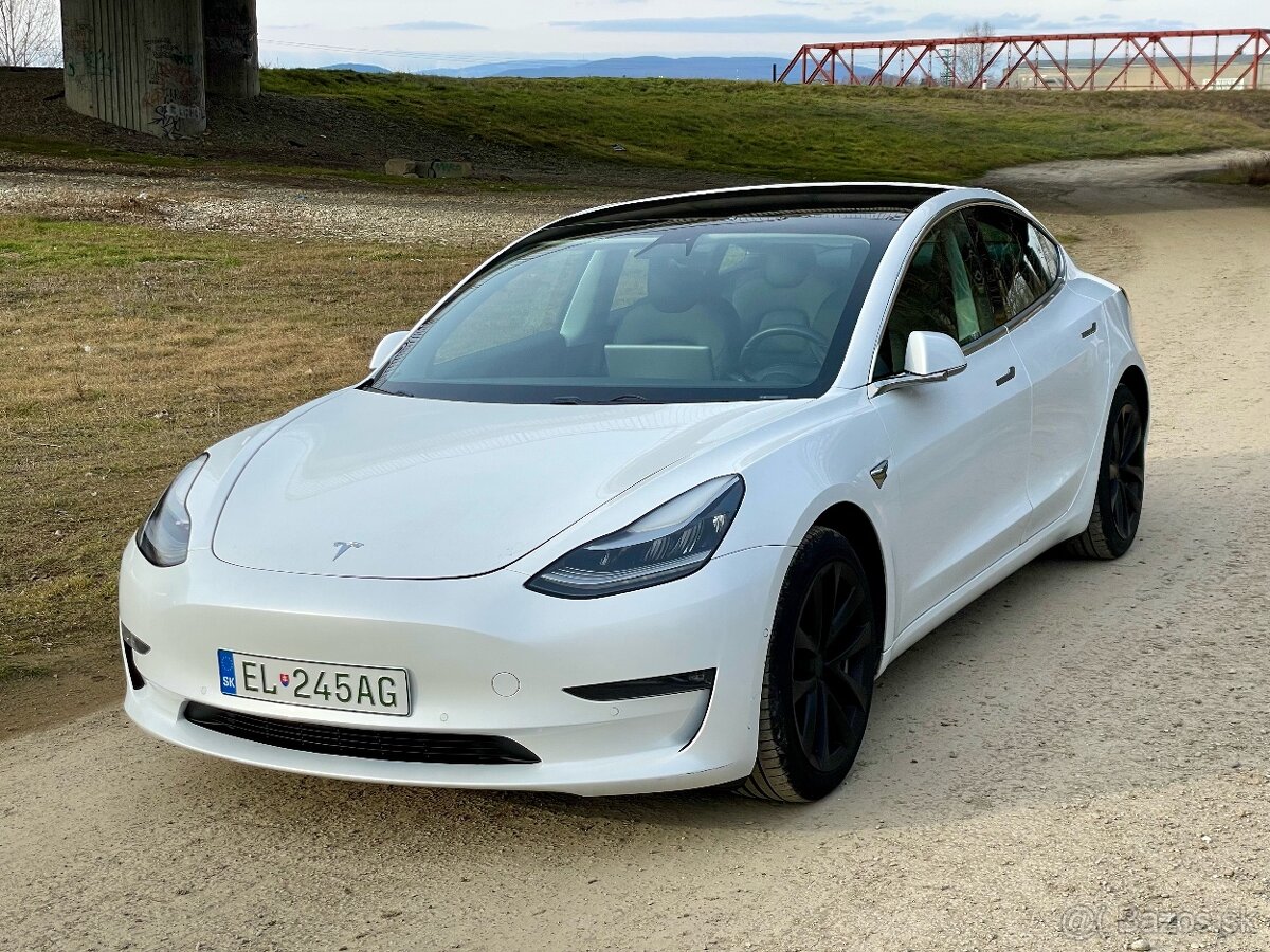 Tesla Model 3 Long Range