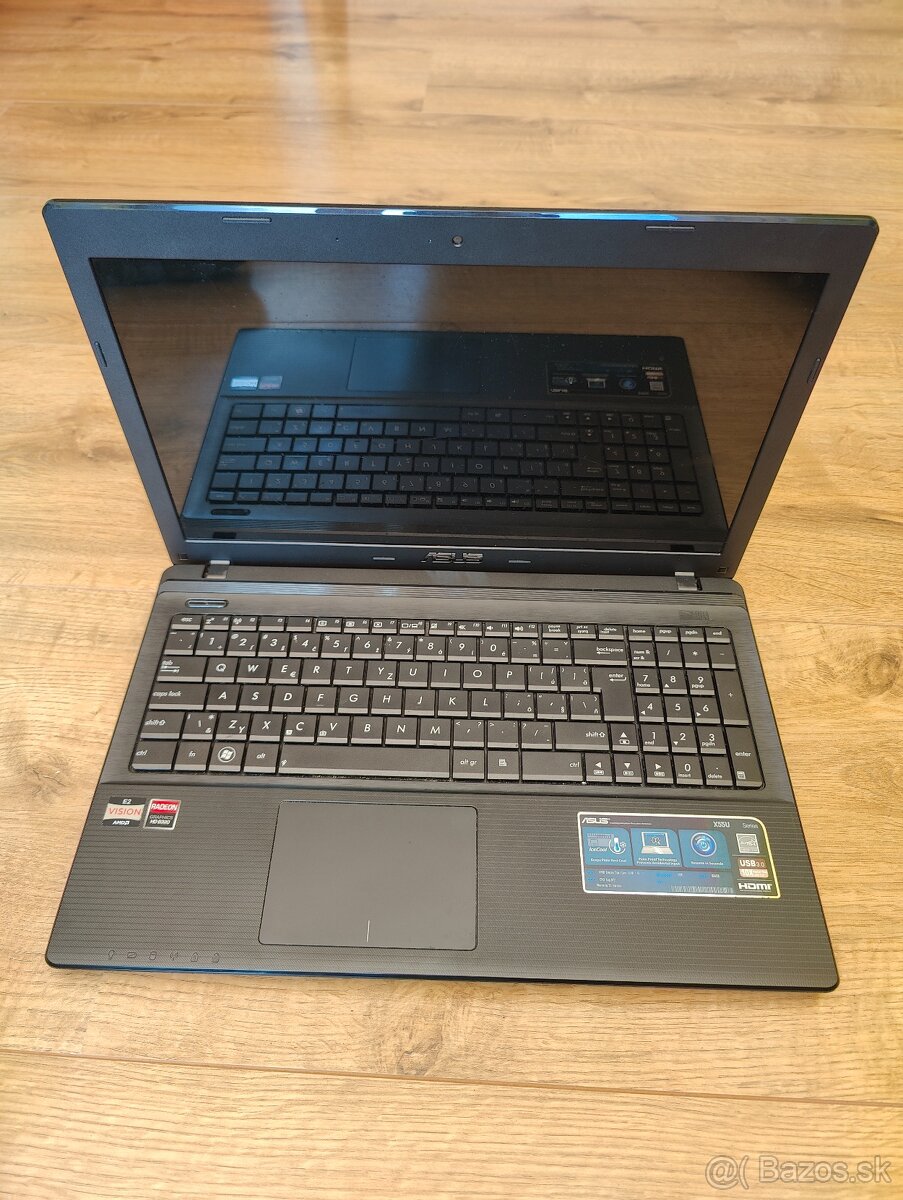 ASUS X55U - SX018