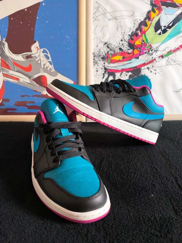 "RARE" Jordan 1 low South Beach