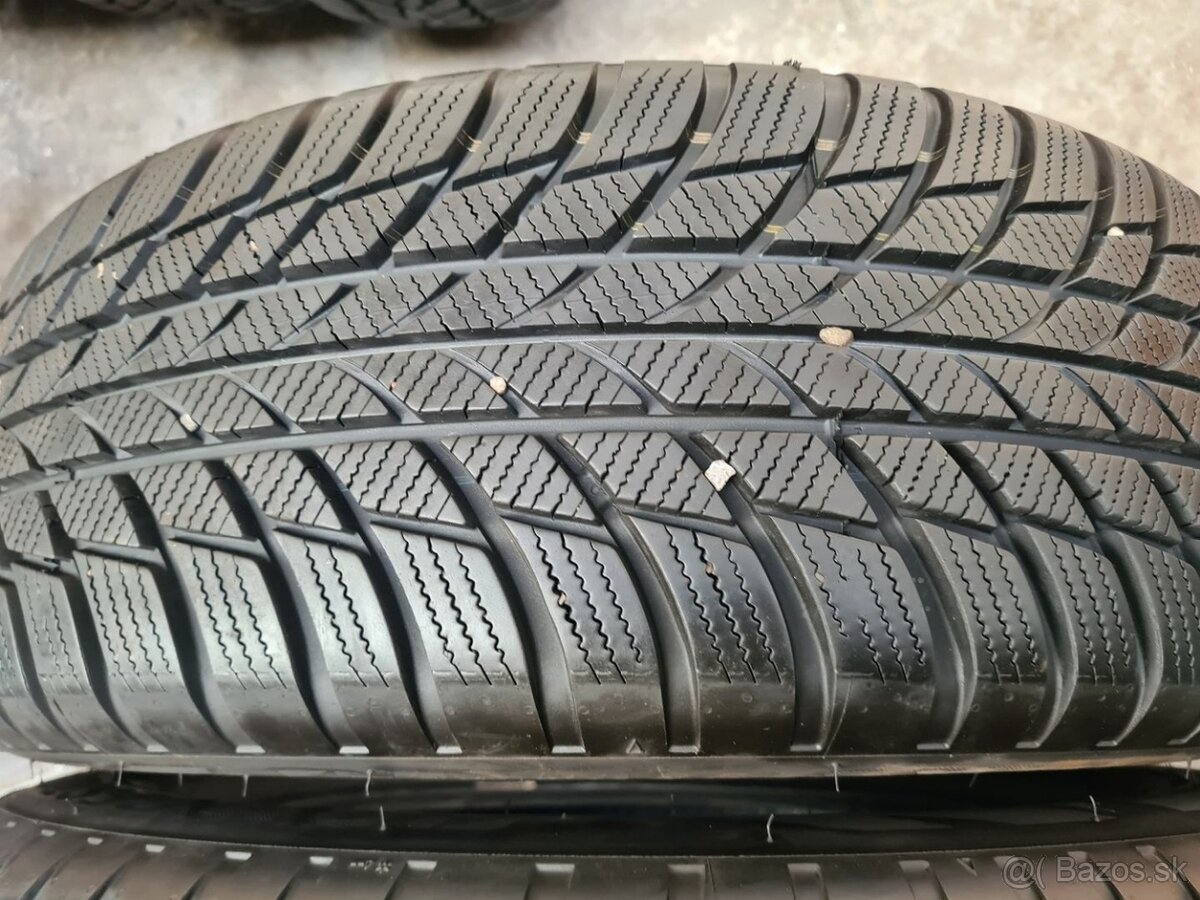 205/60r16 zimné 4 ks BRIDGESTONE dezén 8-7,5 mm DOT2021