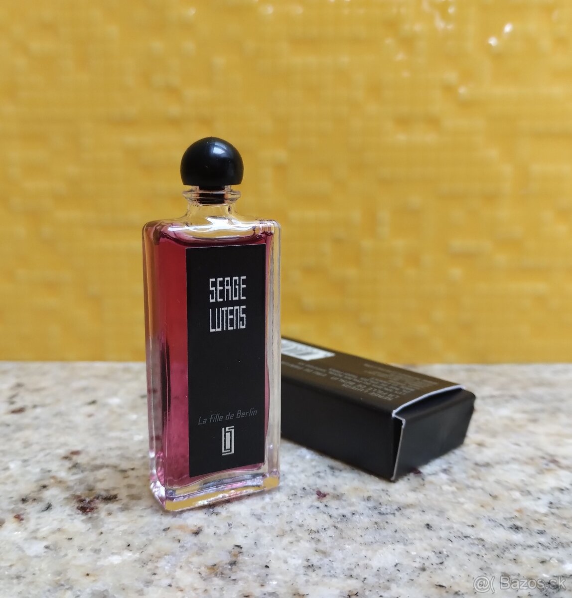 Parfém La fille de Berlin Serge Lutens miniatúra