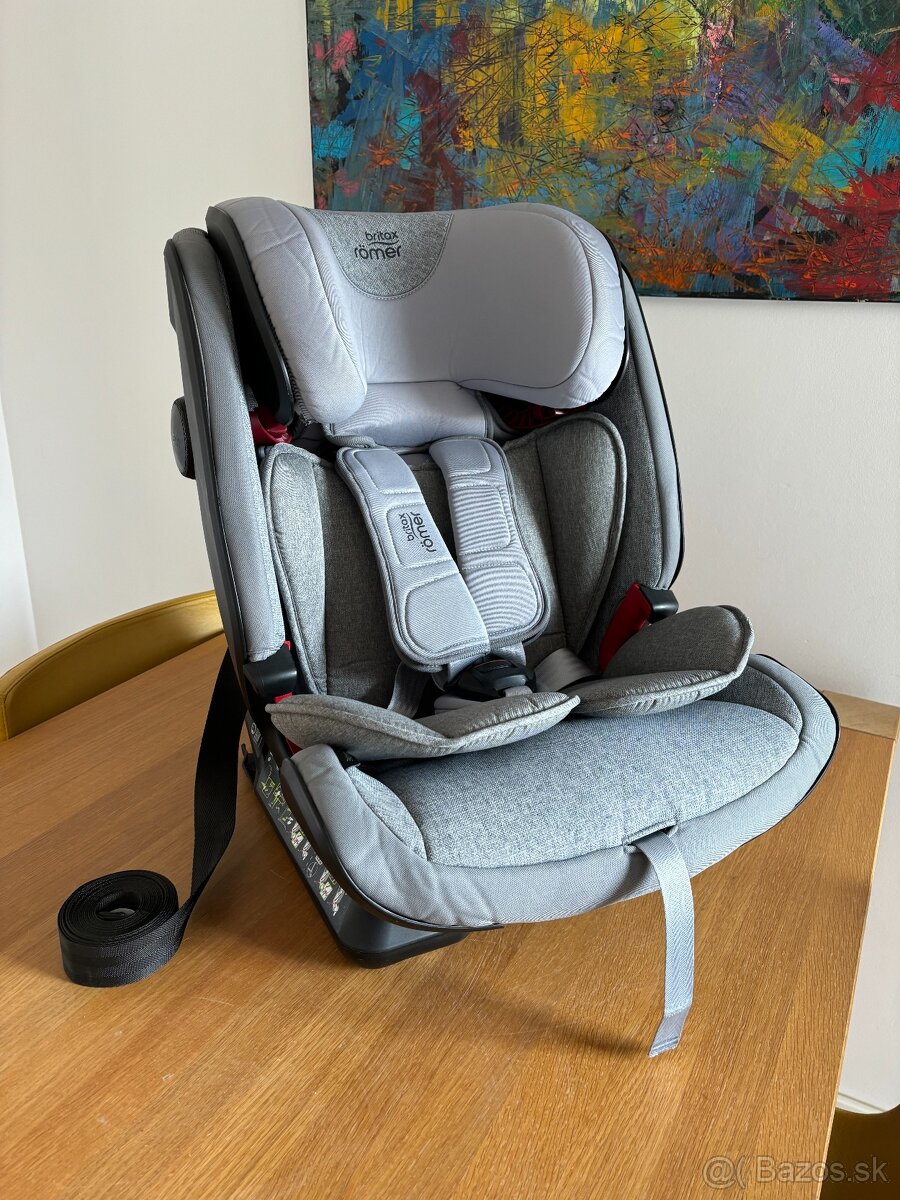 Britax Romer Advansafix IV R