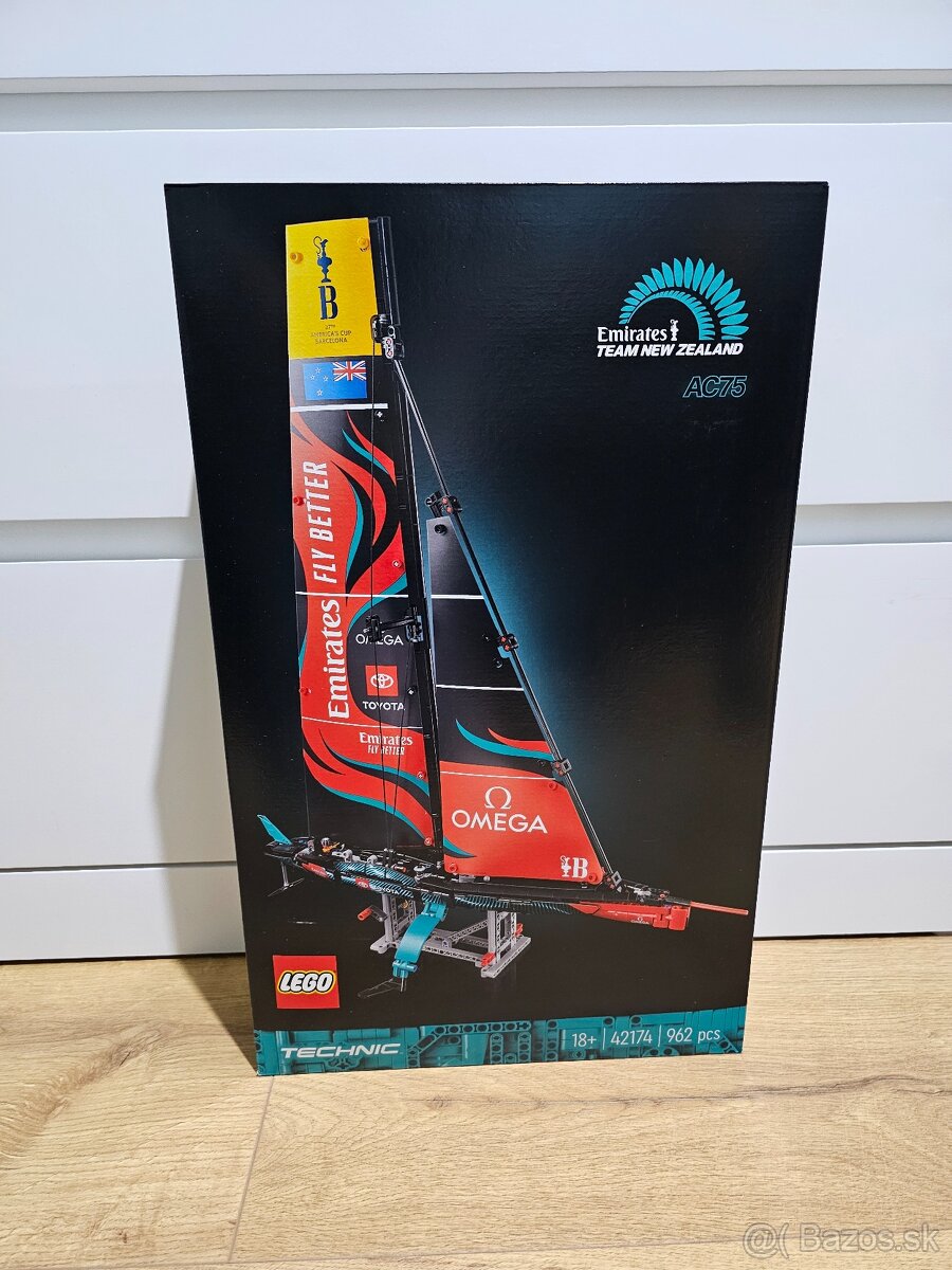 NOVÉ Lego Technic 42174 Jachta Emirates