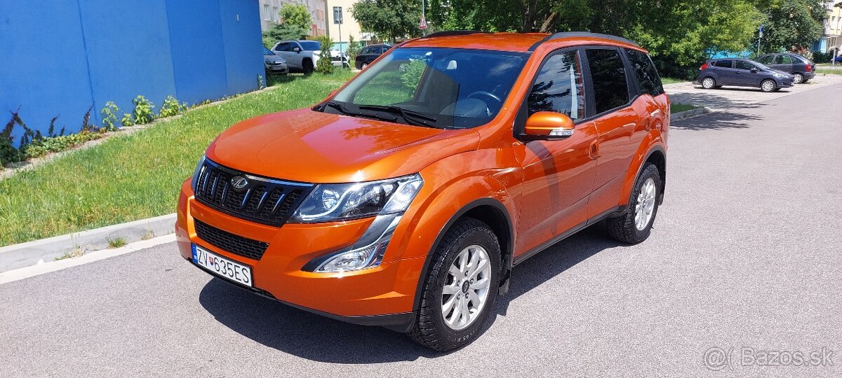 Mahindra XUV 500 W8