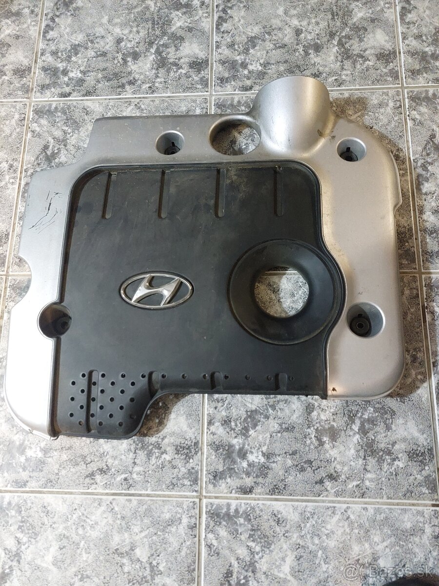 Kryt motora 2,2 CRDI Hyundai Santa Fe 2007