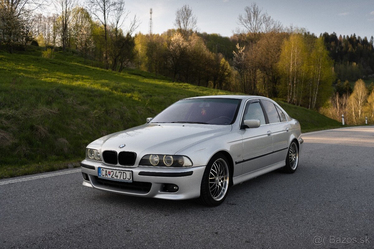 BMW e39 523i