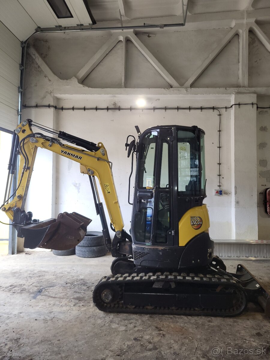 YANMAR VIO 25-4 2,7 t r.v.:2017