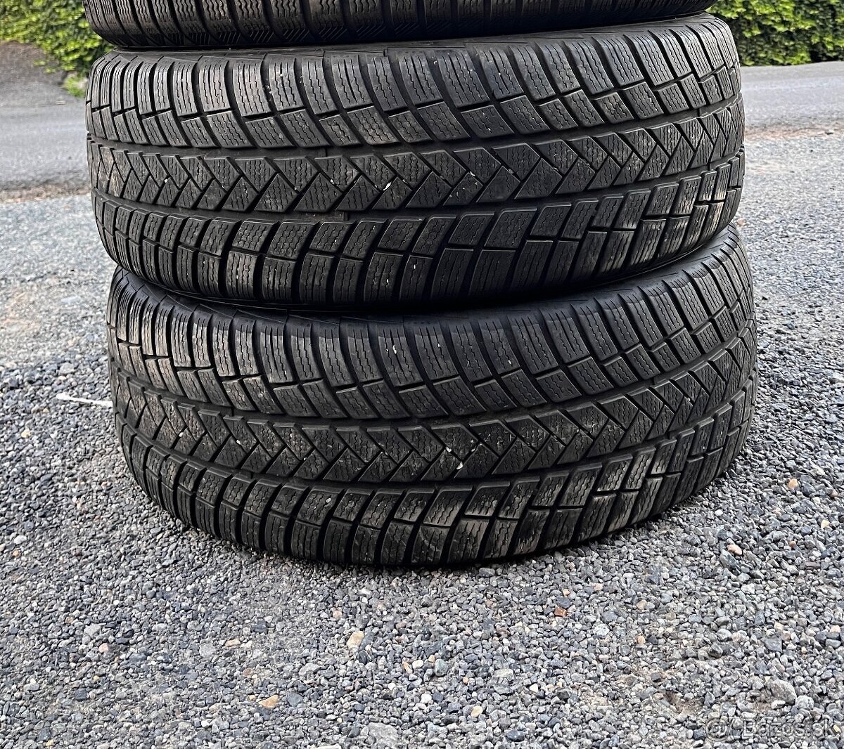 ❄️zimné pneu 2ks 235/55 r18