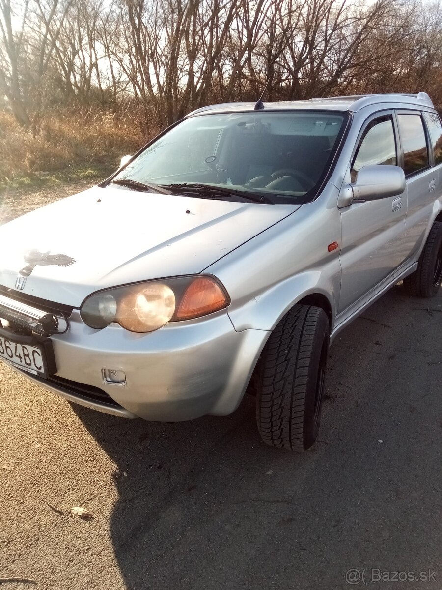 Predám Honda Hrv 1.6 benzín 4x4 automat