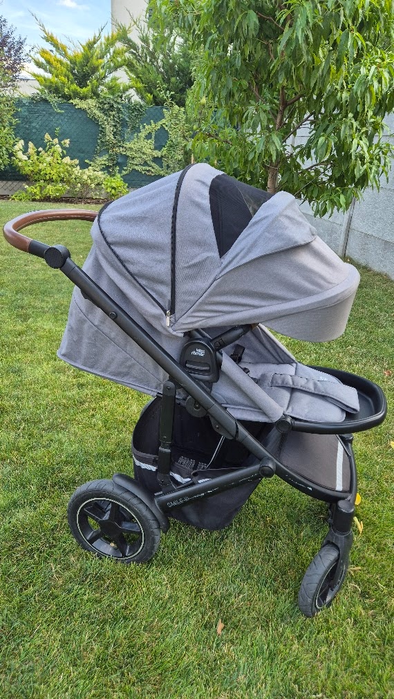 Britax Römer Smile III kocik - super stav