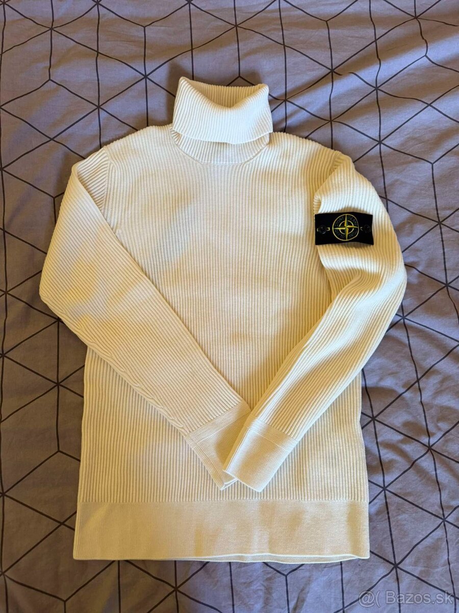 Stone Island turtleneck sveter, velkost M